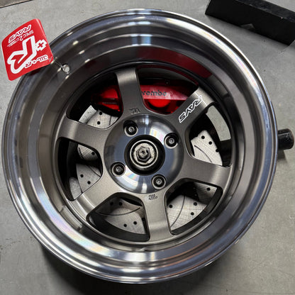 Brembo BBK - 305mm vented discs